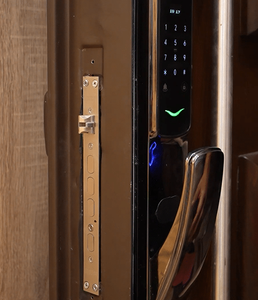 القفل الذكي